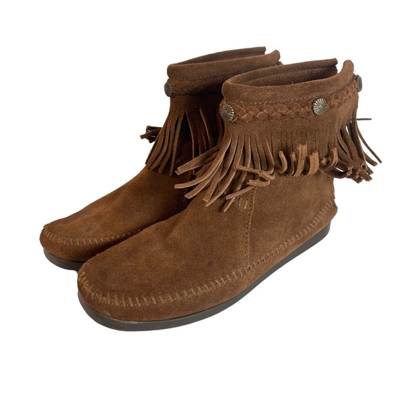 Minnetonka Double Fringe Side Zip Suede Brown Flat Soled Ankle Boot 2360011 - Picture 8 of 13